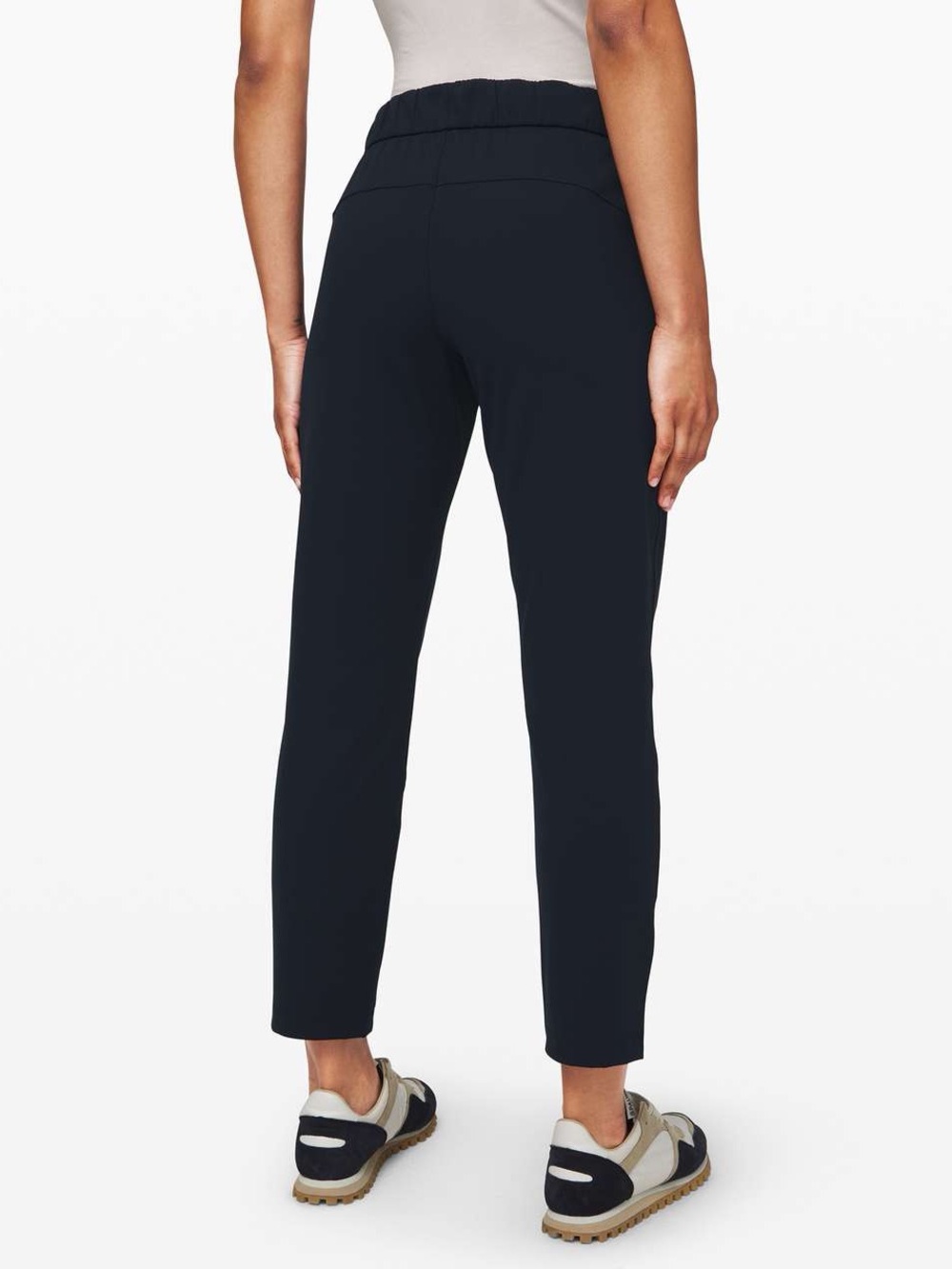 Lululemon On the Fly Pant
True Navy